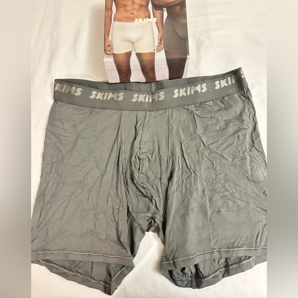 NWT SKIMS Men's Boxer Briefs - Cream and Gray - Picture 2 of 6
